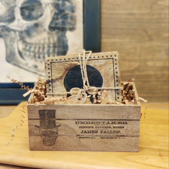 Other - Wooden Skull Coaster Set in Crate Holder